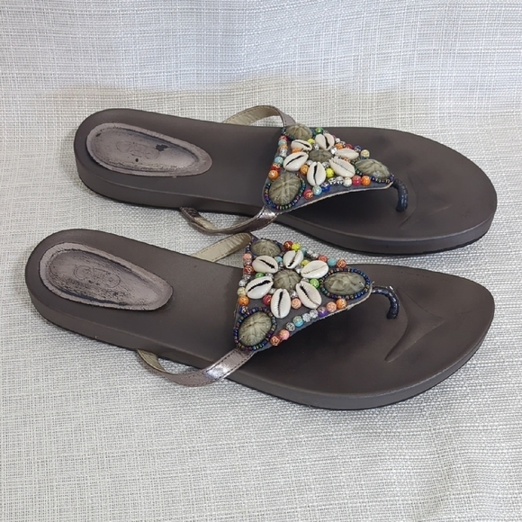 Cato Embellished Brown Sandals Women's Beaded Casual Seashell Flat - Picture 1 of 9